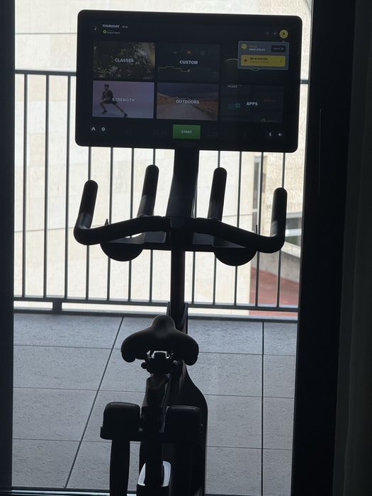 TECHNOGYM BIKE LIVE – Почти нов