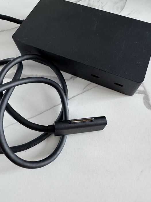 Microsoft Surface Dock 2