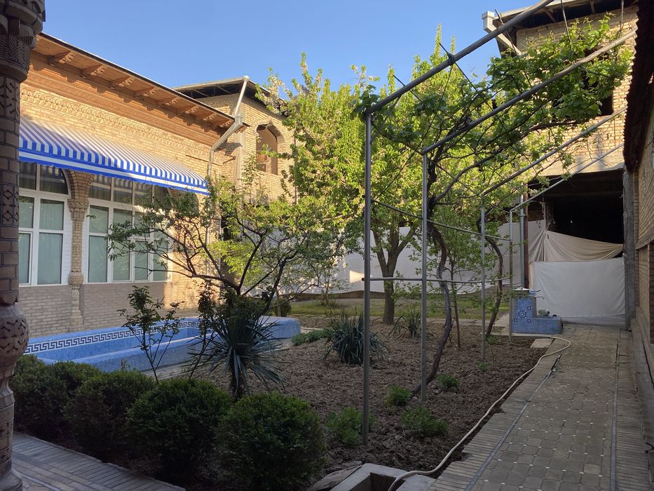 Chilonzor Dombirabod 10 sotok