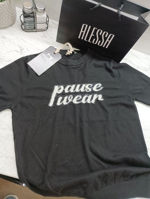 Нови дрехи Pause с етикет