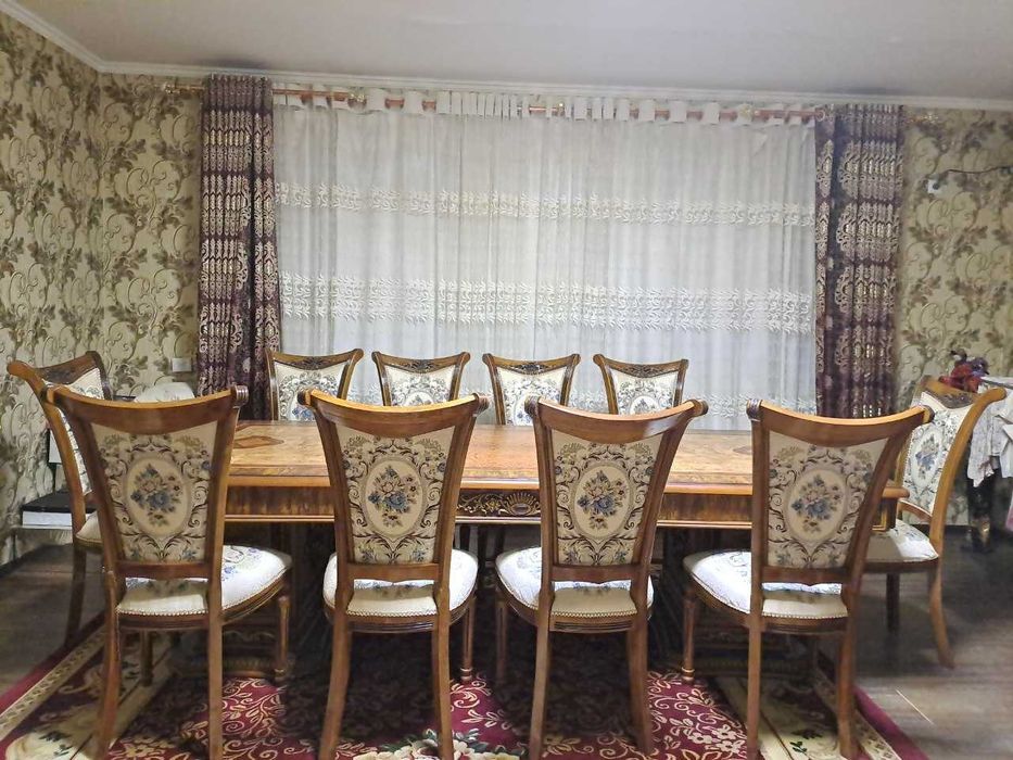 Mexmonxonangiz uchun stol stullar to'plami 10 talik