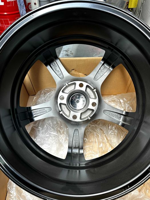 Джанти Maxxim Guilt 18x7.5 4x114.3 ET45 Black