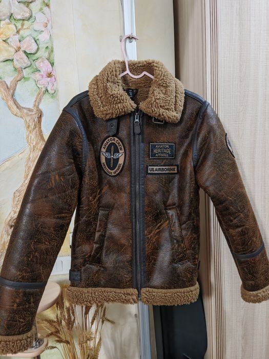 Куртка-пилот коричневого цвета