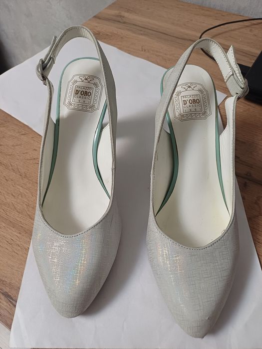 Босоножки Astega 37 р.