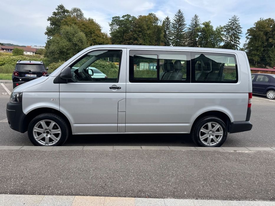 Volkswagen Multivan VW T5 8+1 acte valabile,fiscal Multivan Transporter Volkswagen