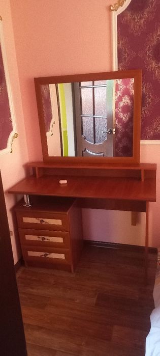 Спальни комод светло коричневый