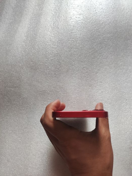 iPhone 13 128GB RED