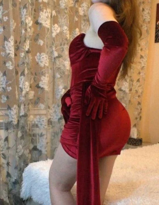 Rochie grena de catifea