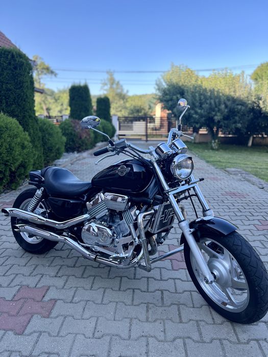 Honda vf750 Magna(Bobber)