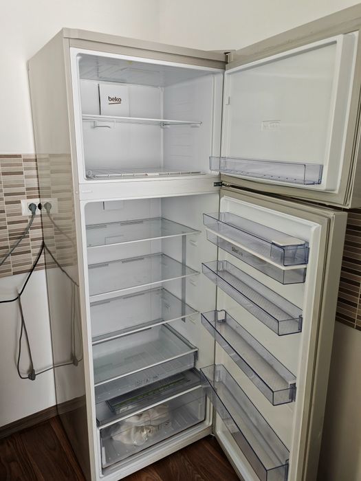 Frigider Beko cu congelator