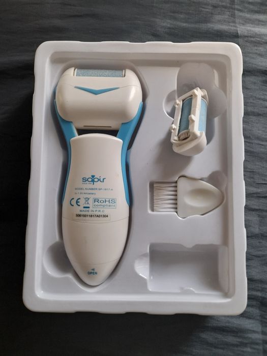 Епилатор BRAUN silkepil и електрическа пила за пети