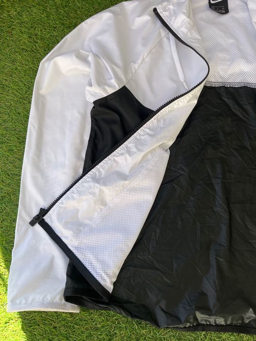 Дамско горнище / ветровка : Nike Sportswear Club S