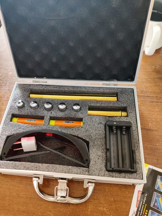 Лазерная указка синий меч