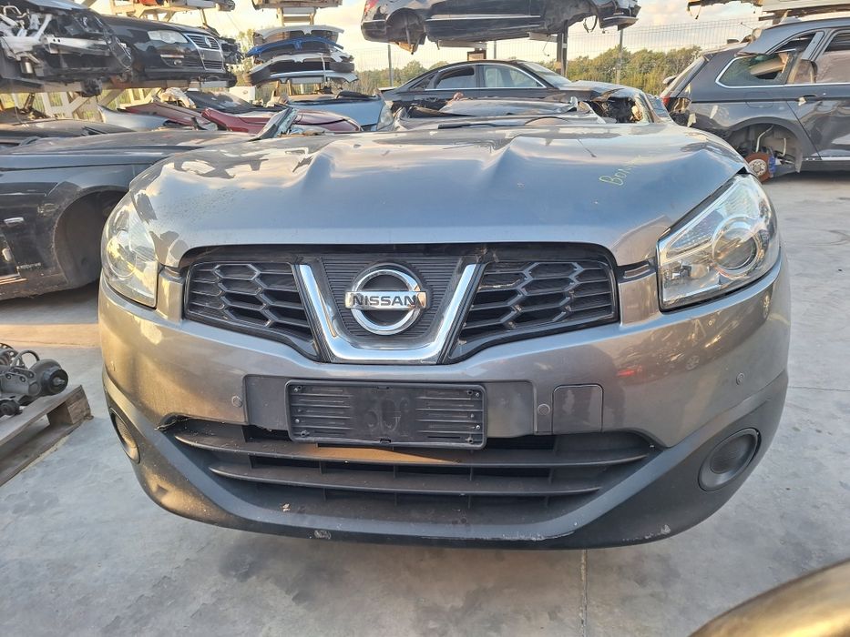 Предна броня Nissan Qashqai / Нисан Кашкай 2013г.