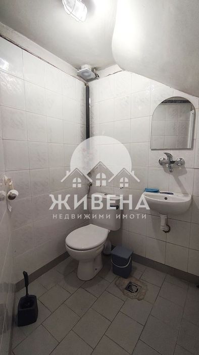 Отдавам под наем магазин в района на Операта
