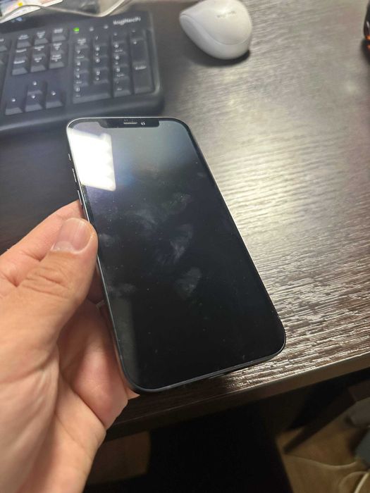 Продам взломаный IPhone12