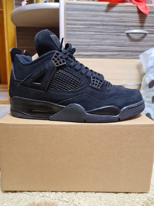 Jordan 4 Black Cat