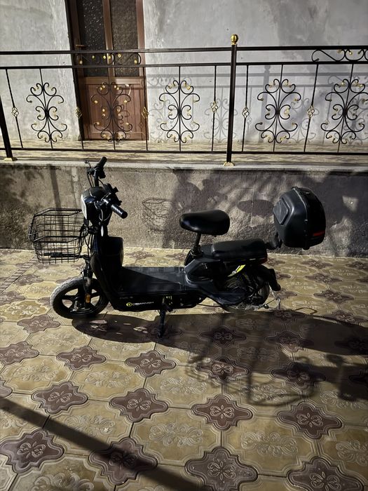 Электро скутер demanish