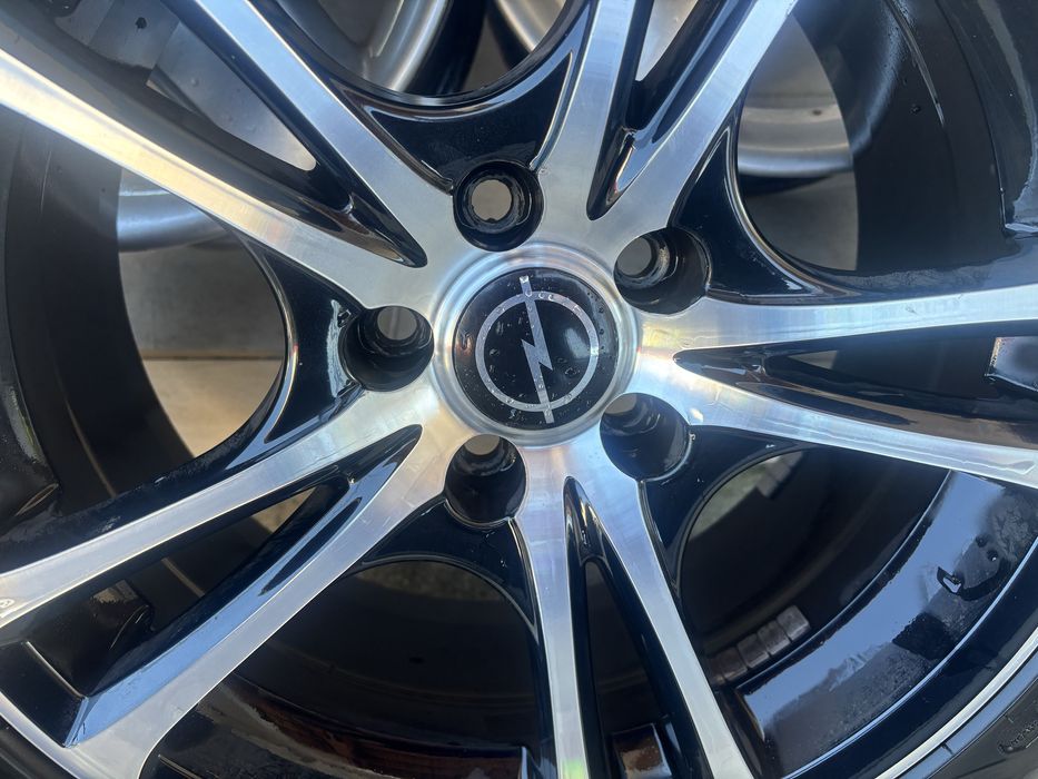 Dezmembrez Opel Astra j   Facelift Turbo benzina 1.4 16 v an 2015