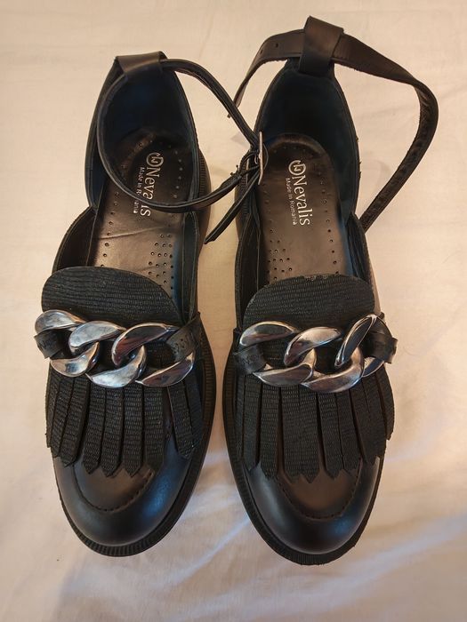 Pantofi 39 piele naturala, noi