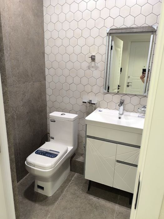 Продам свою квартиру Евро 2 в golden house