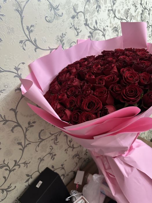 Большой букет 101красных роз