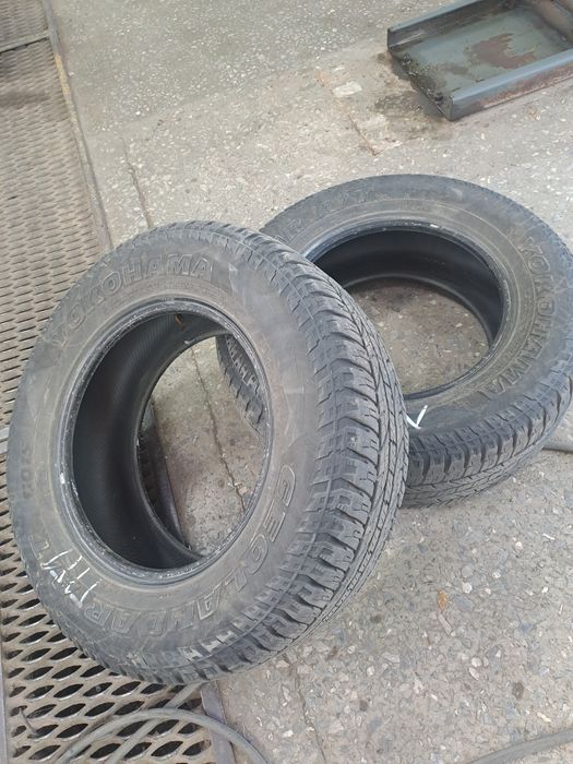 Продаю шины A/T YOKOHAMA