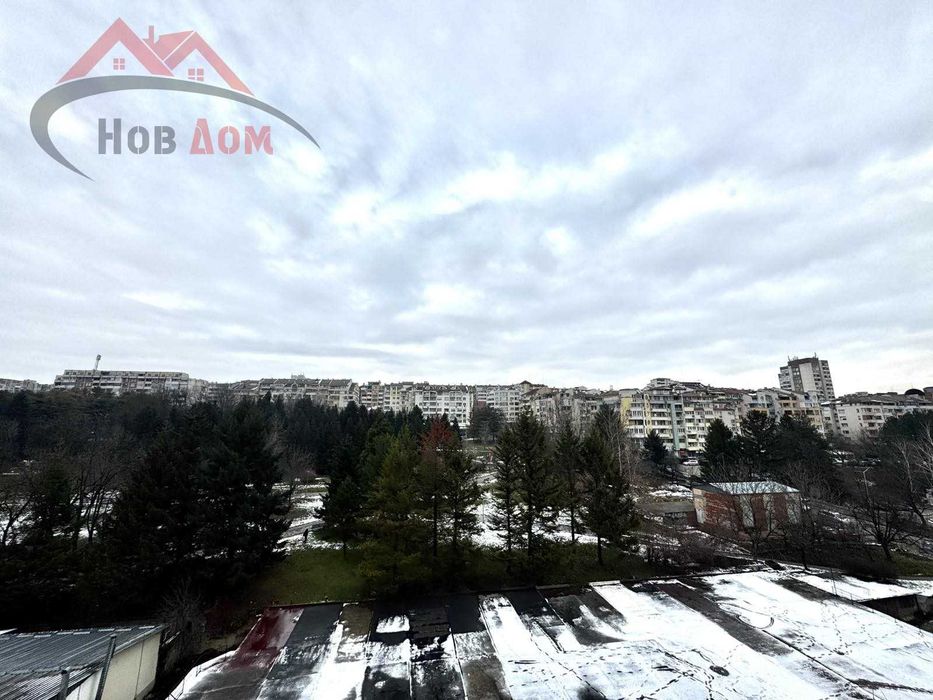 Тристаен в кв. Колю Фичето