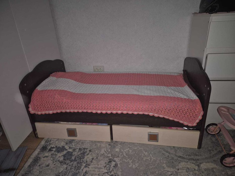 Отдам манеж за шоколадку