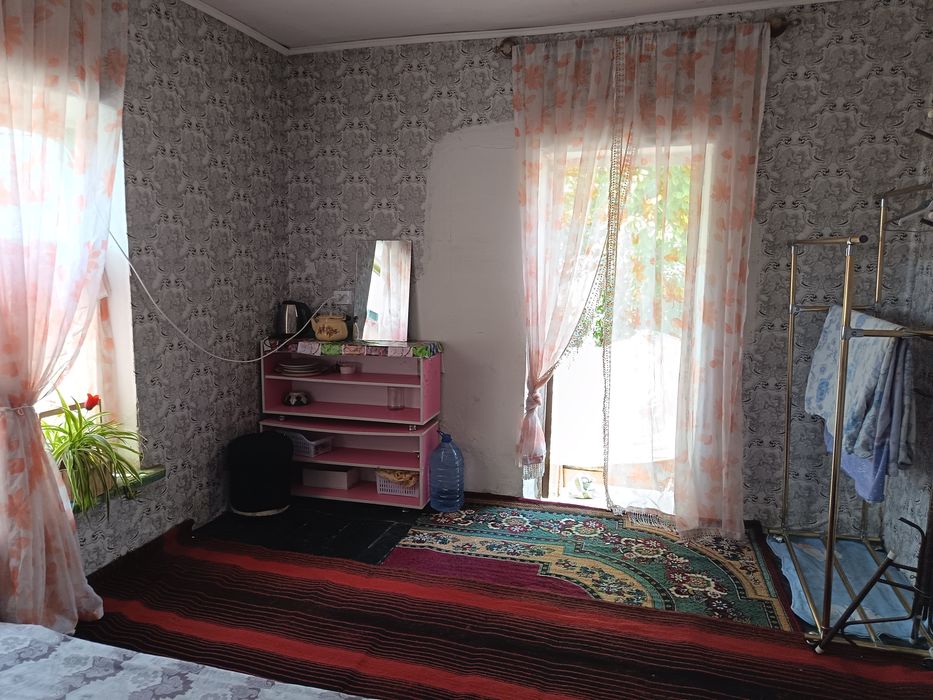 Ijaraga 1 xona uy beriladi xozaykali