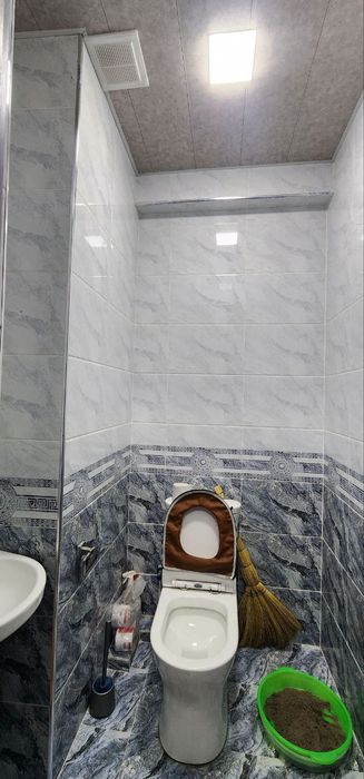 Ikki xonalik uy sotiladi