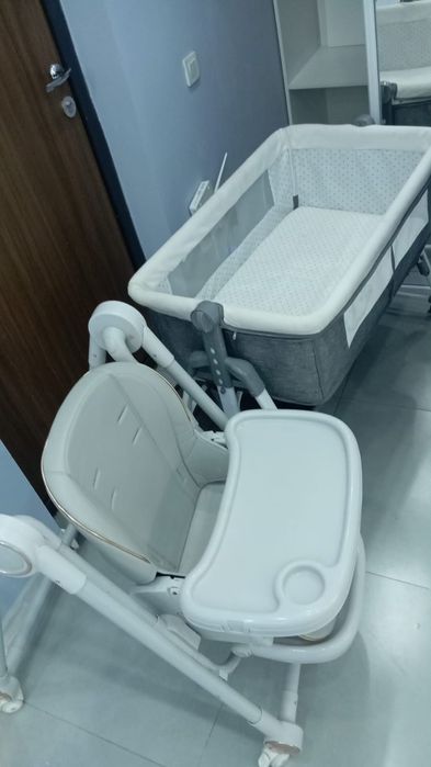 Кормящая стульчик Манеж вместе