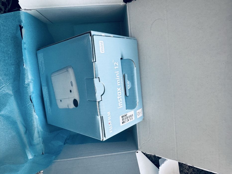 Aparat fujifilm instax mini 12