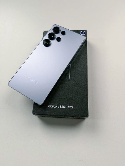 Samsung Galaxy S25 Ultra - 2025