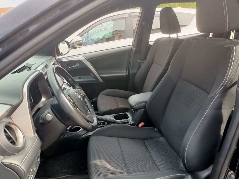 продам кроссовер Toyota RAV 4 2019 г.