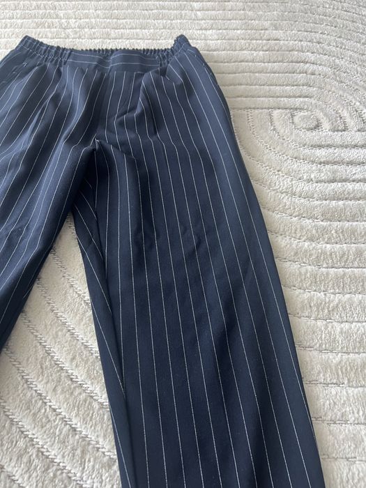 Pantaloni Bershka
