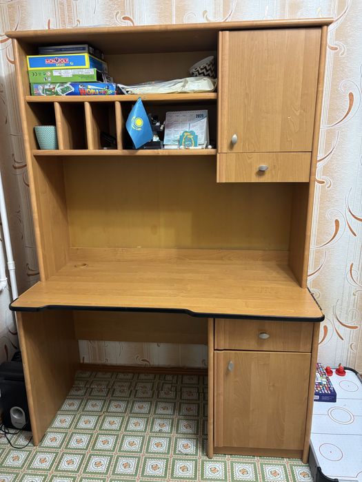 Стол компютерный