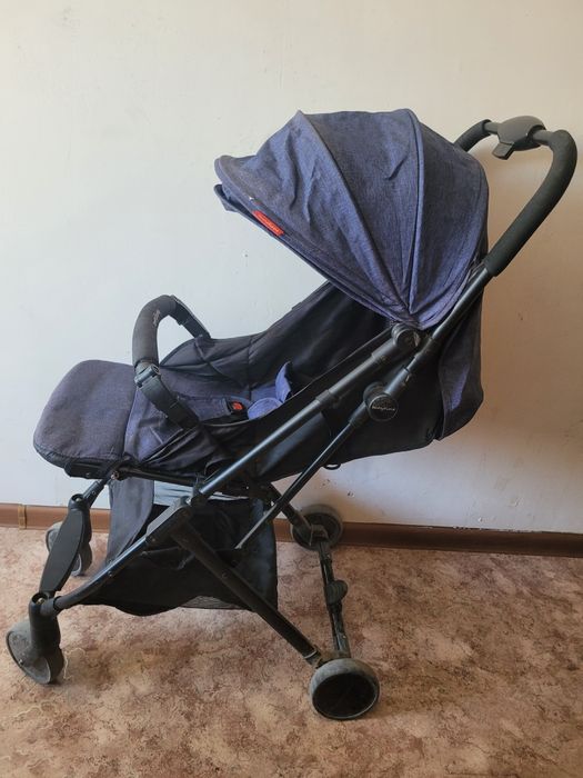 Коляска летняя лёгкая