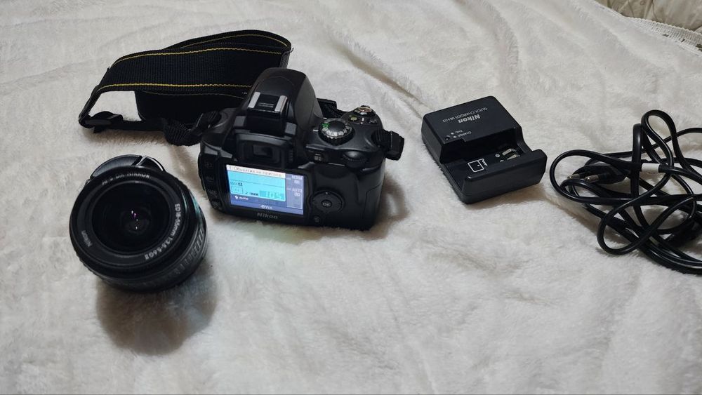 Nikon d40 ishlamagan yangi
