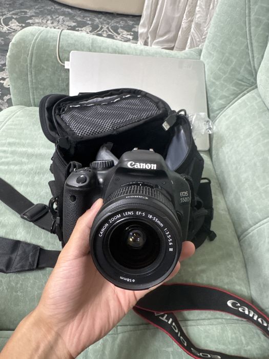 Фотоаппарат Canon EOS 550D