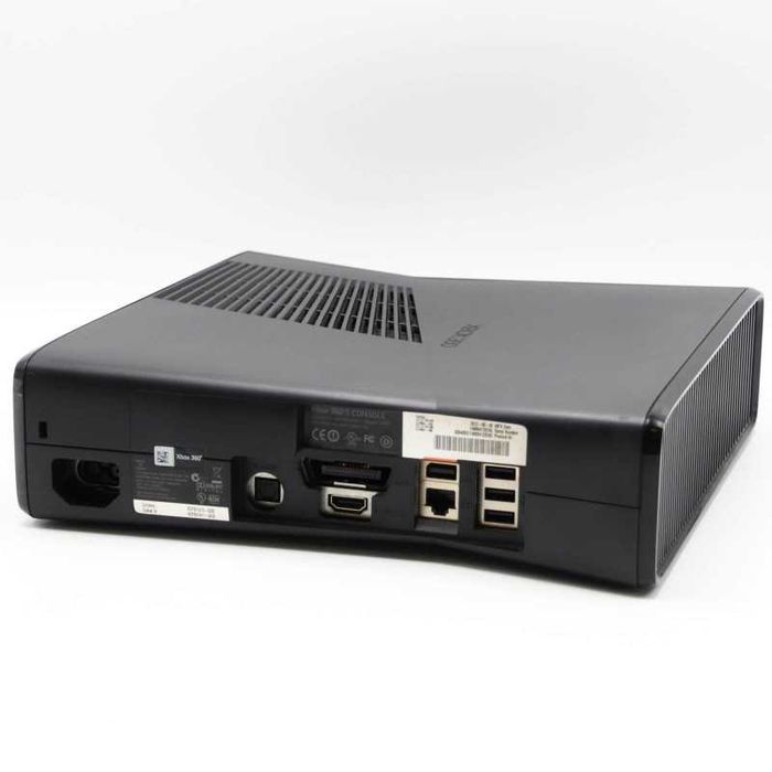 Consola Microsoft Xbox 360S 250 Gb + Controller | UsedProducts.Ro