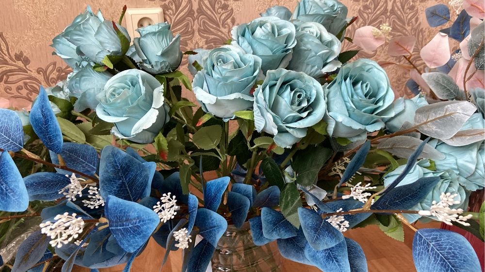 Продаются декоративные цветы