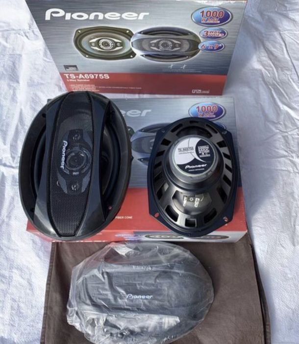 Авто Калонка Пионеер 1000вт янги очилмаган