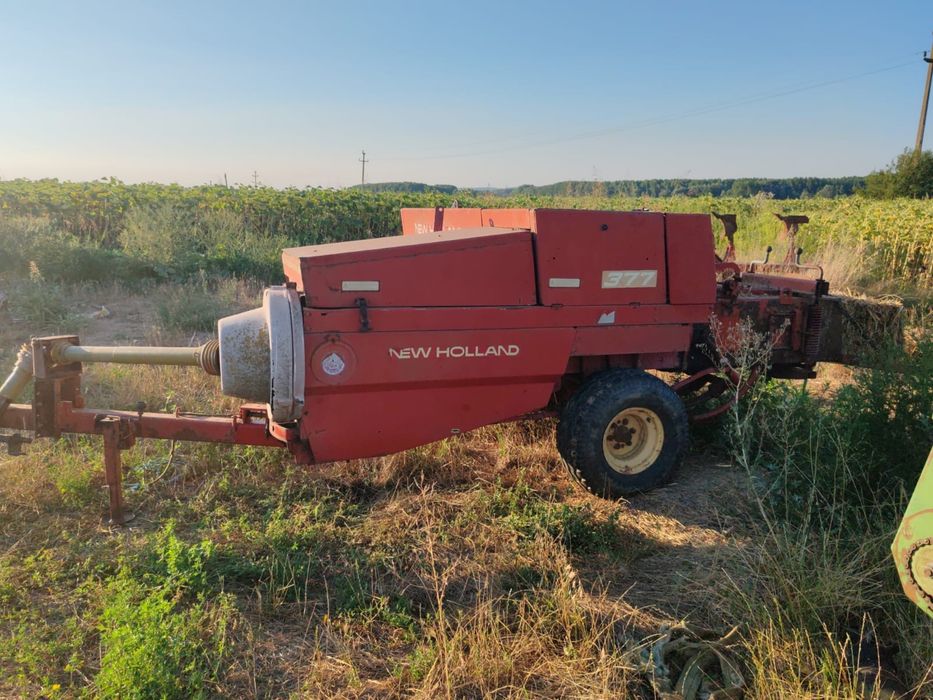 Presă de balotat-New Holland Hayliner 377