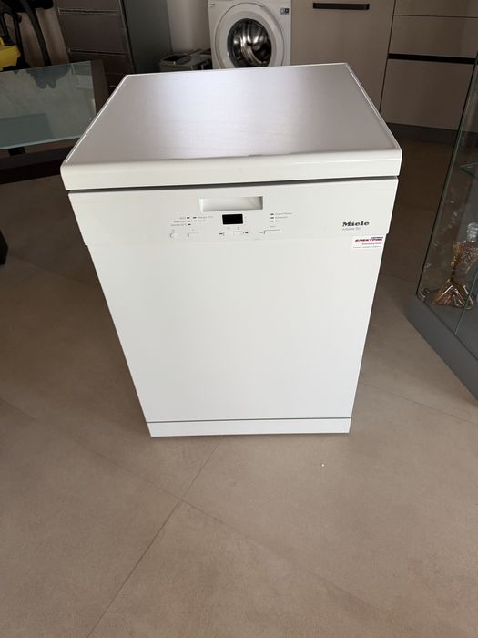 съдомиялна Miele Jubilee SC