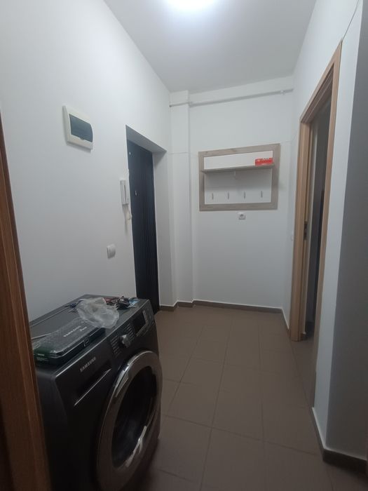 Închiriez garsonieră