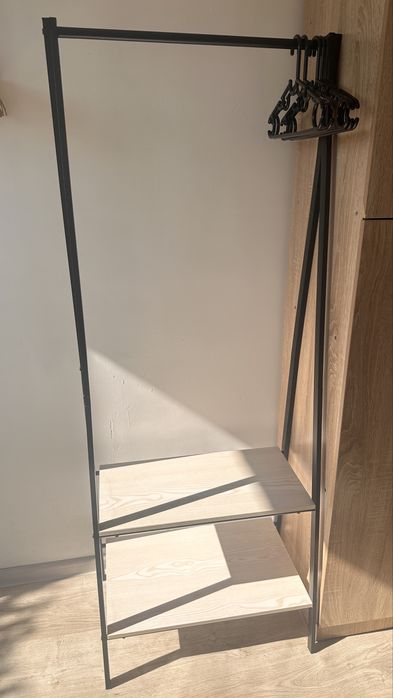 Вешалка гардеробная