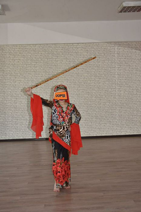 Продаются костюмы для танцев