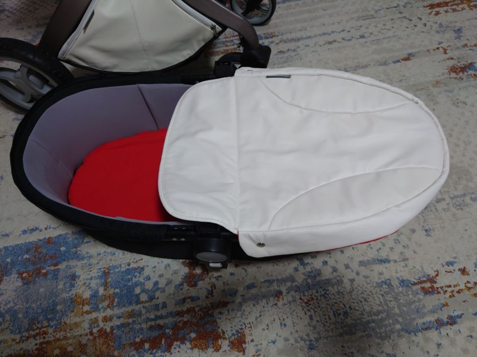 Стильная коляска hot mom 2 в 1