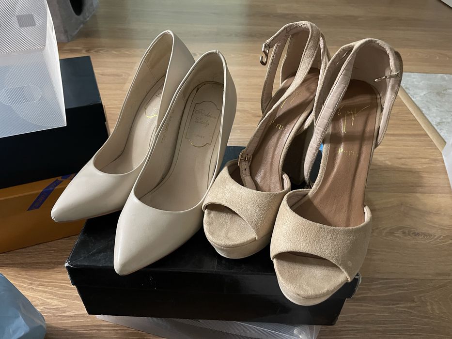 3 пары обуви (туфли босоножки и сапоги)